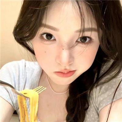 开画少女漫在线观看海报